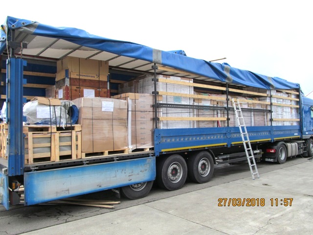 180327_Loading_truck-_by_FELA