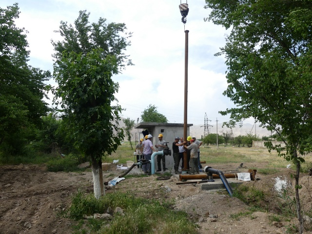 Well-Pump-Installation