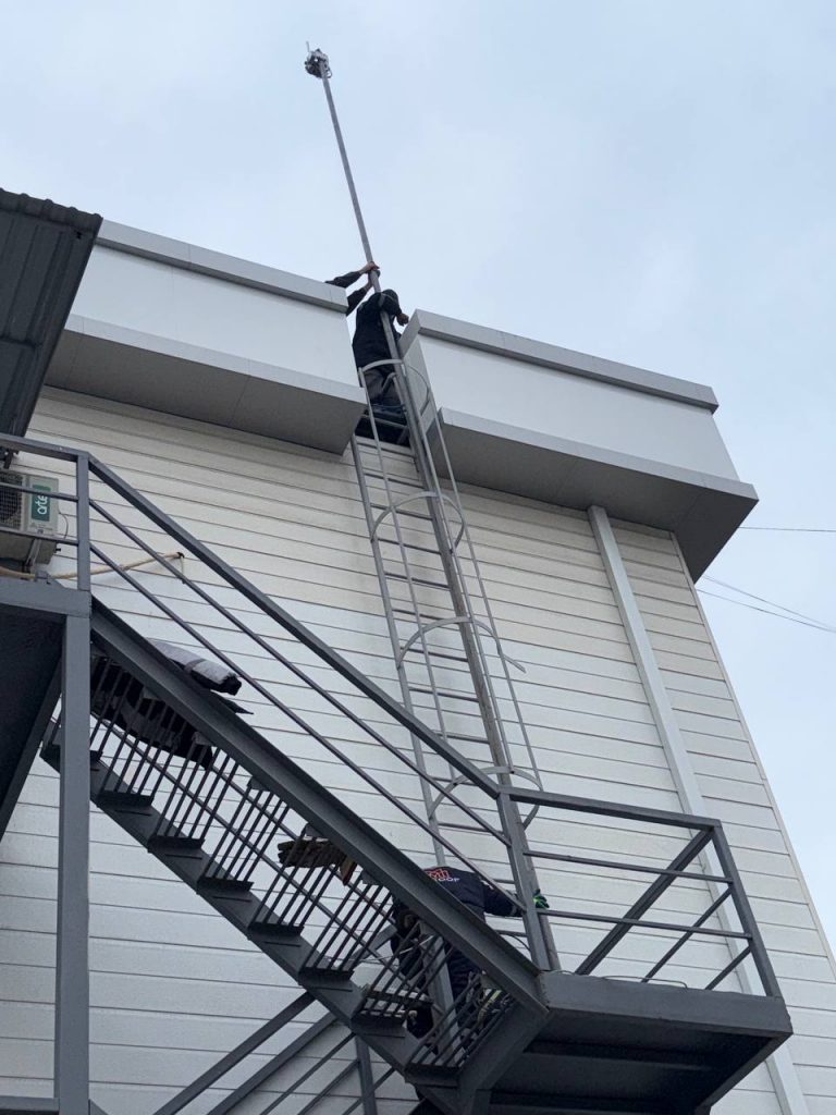 Installation of Gateway on Uzsuvtaminot Building in Namangan